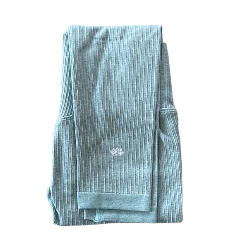 Womans Yoga tights that are super flattering, comfy, won't slip and isn't see through. Pictured here in sea foam green.